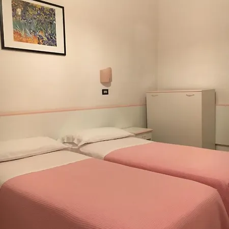 玫瑰酒店 里米尼