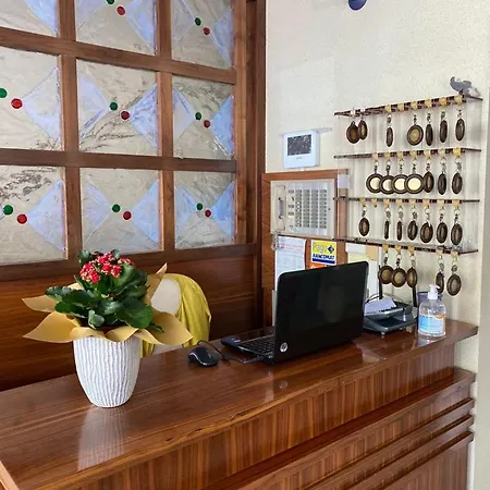 玫瑰酒店 酒店