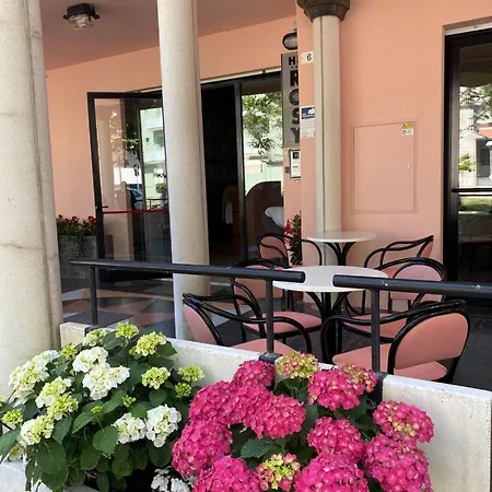 Hotel Rosy 3*