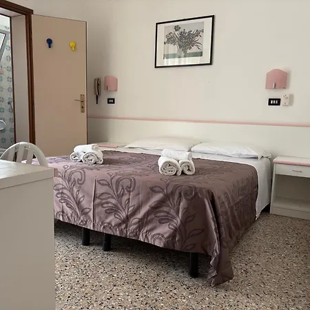 Rosy Hotel Rímini