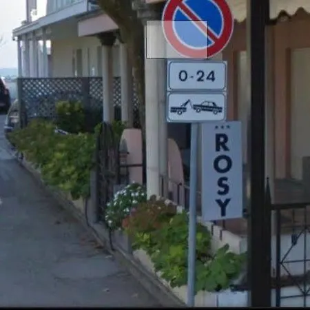 Rosy Hotel 3*