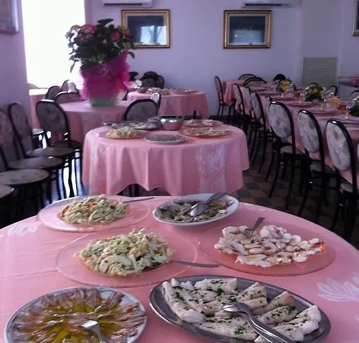Rosy 3* Римини