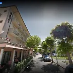 Rosy Hotel 3*