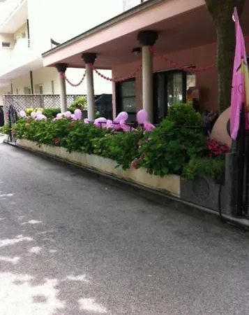 فندق Rosy ريميني