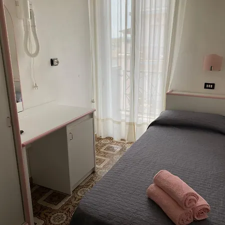 Rosy Hotell Rimini