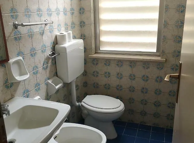 Rosy Hotel 3*
